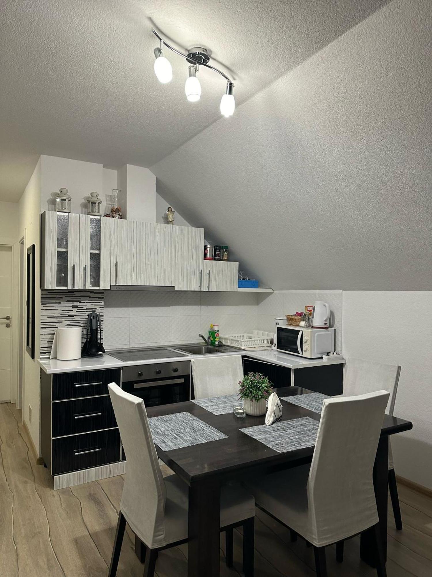 Apartment Rosandic Смолянац Екстериор снимка